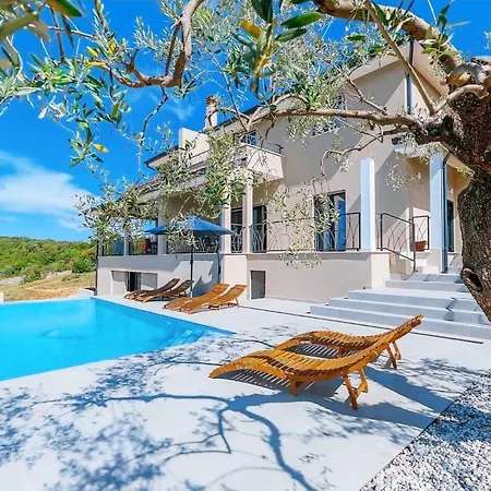 Villa Bella Serbani 2 *